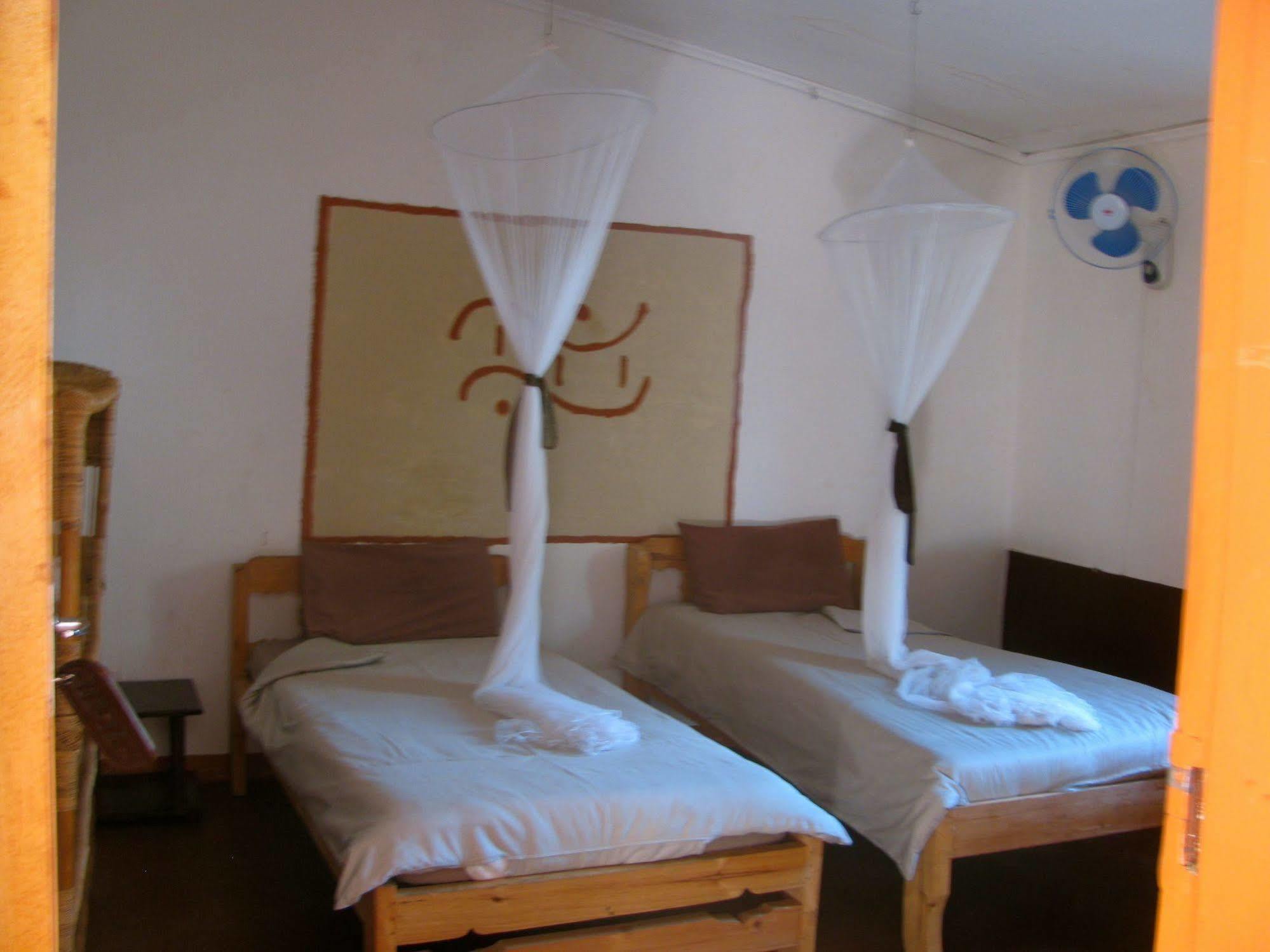 Madidi Lodge Lilongwe Eksteriør bilde